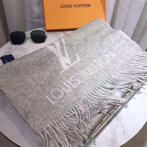 Louis Vuitton Reykjavik Scarf Grey 